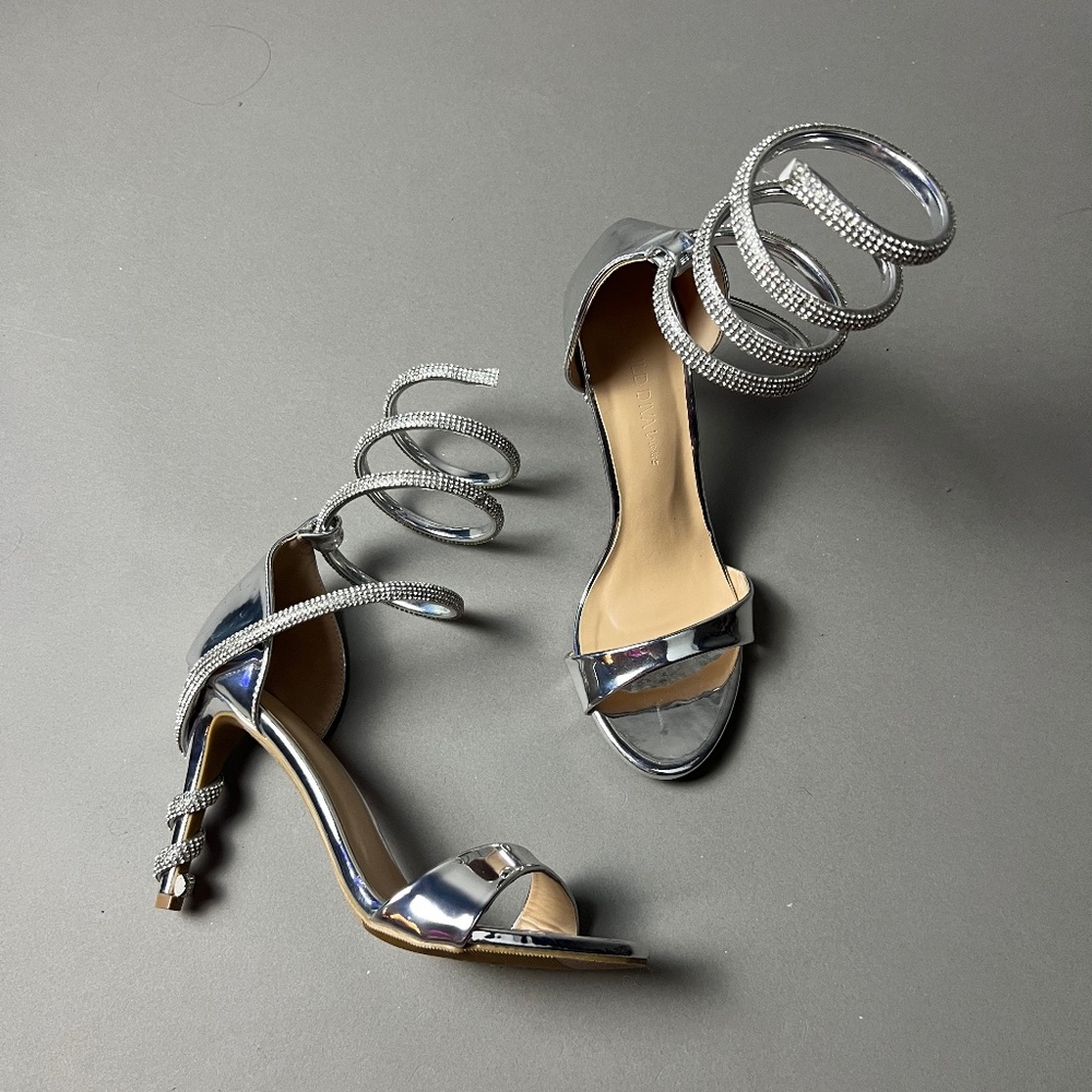 Silver rhinestones high heels shoes
